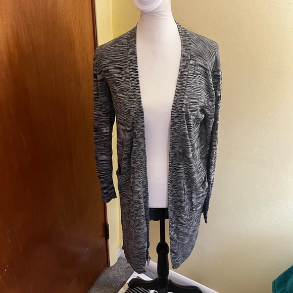 Joseph A. Gray White Open-Front Women's Sweater size Small - Picture 2 of 6